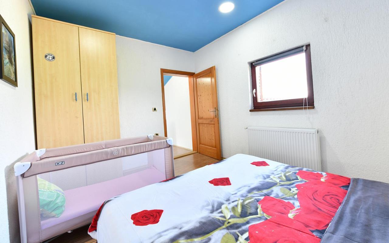 Natura Hause Rakovica Buitenkant foto